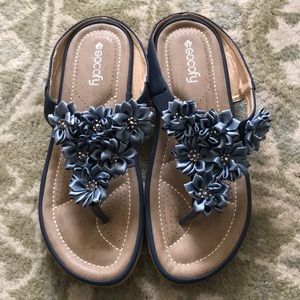 Size 9 dressy sandals